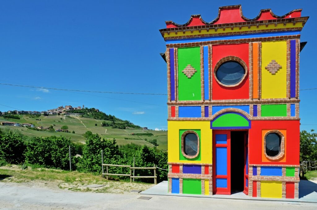 cappella del barolo. weekend romantico langhe